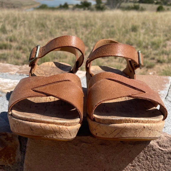 GUC KORK-EASE Women's Myrna 2.0 Ankle Strap Wedge Sandal (Size: 37/Tan) - Picture 5 of 15